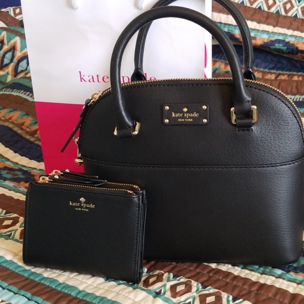 Kate Spade purse and wallet set